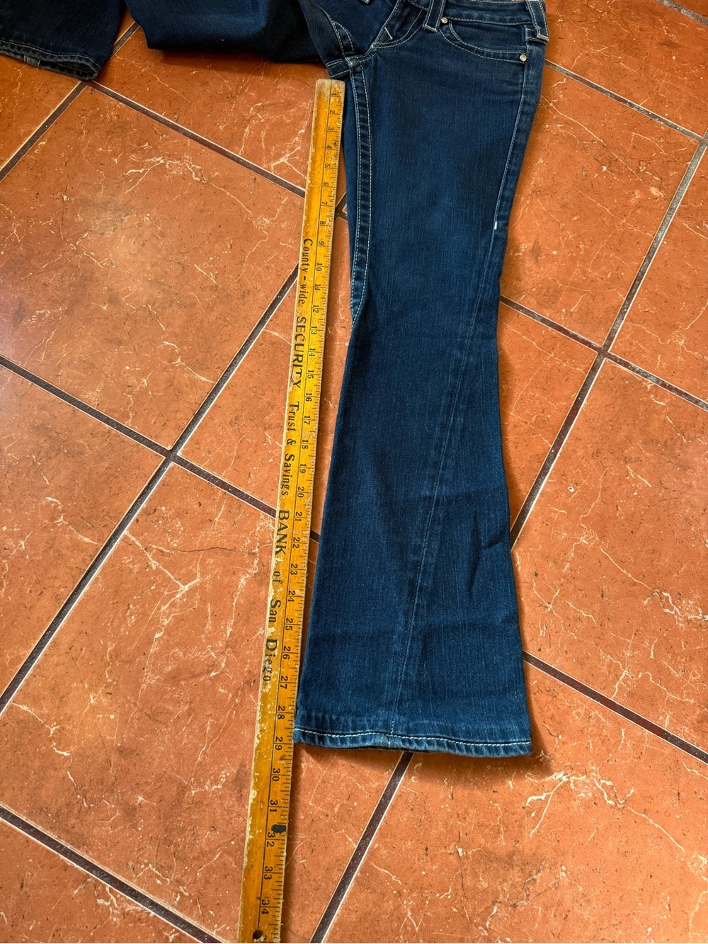 True Religion Dark Blue Flared Women's Jeans - Picture 9 of 10